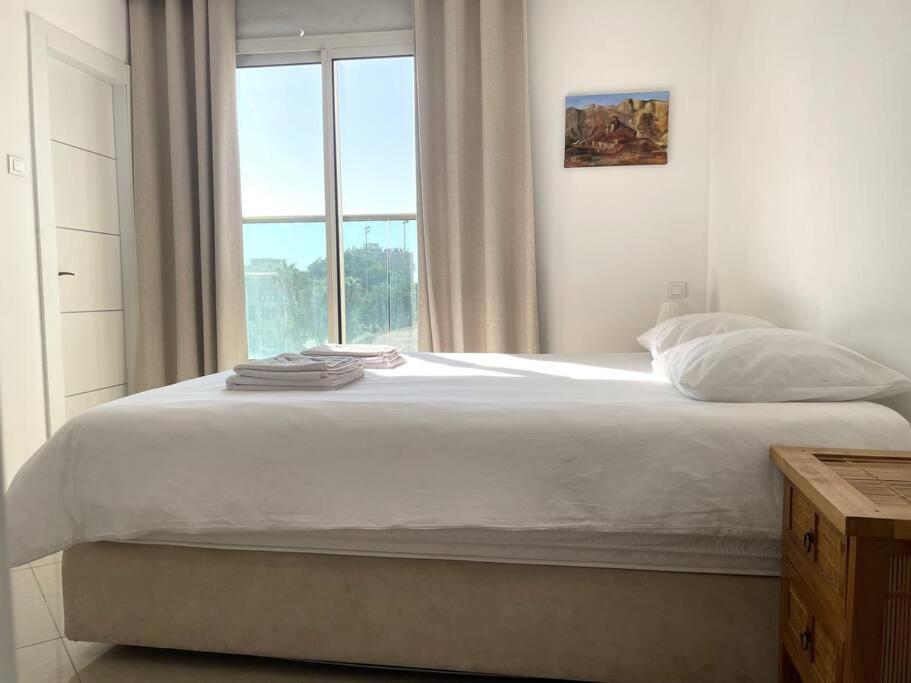Sunny 3Br Apartment Golf Residence Eilat Eksteriør bilde